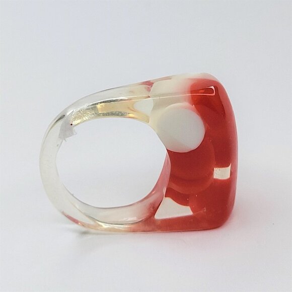 Lucite Resin Rings Clear See Through Red and White Beads Rectangular Ring - Picture 4 of 8